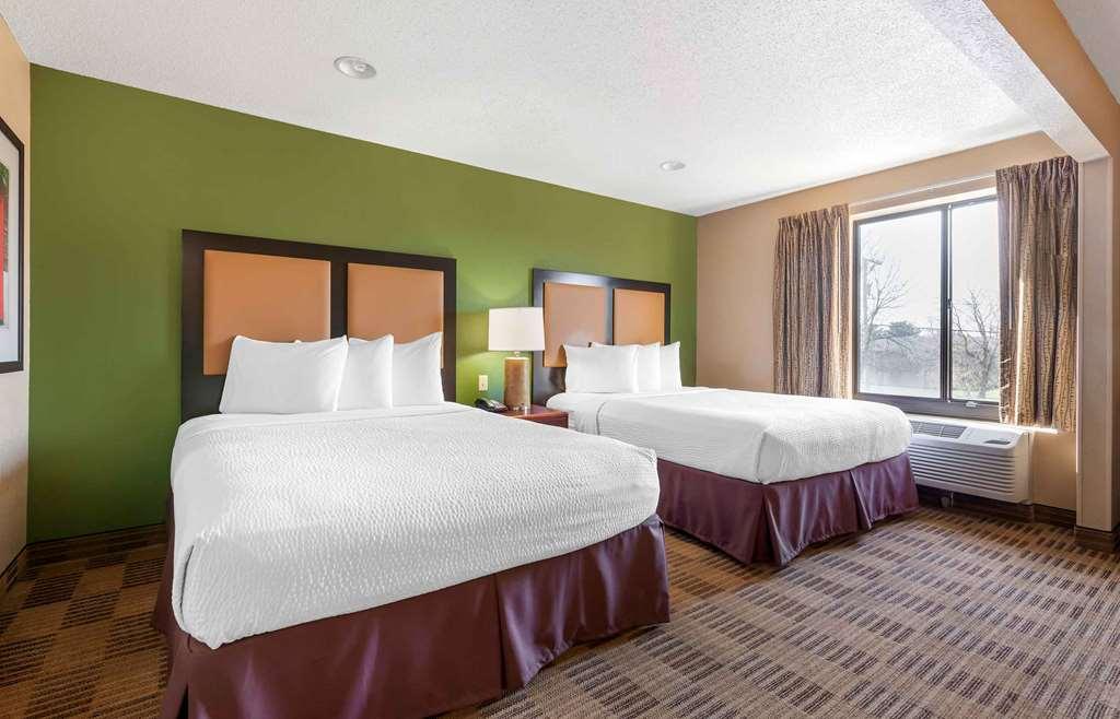 Extended Stay America Select Suites - Rockford - State Street Номер фото